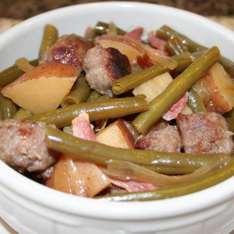 SLOW COOKER GREEN BEANS HAM AND POTATOES
