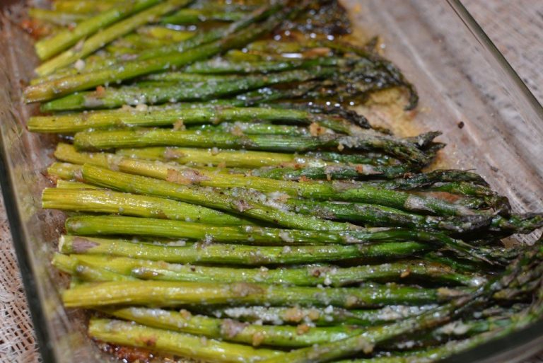 Garlic and Parmesan Roasted Asparagus