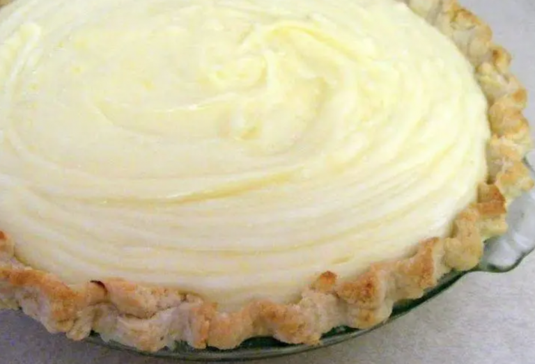 CREAM CHEESE LEMONADE PIE