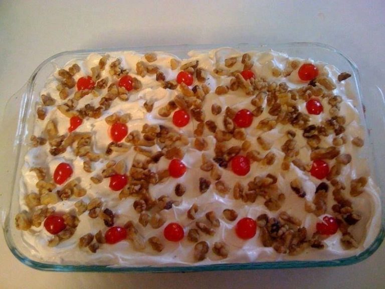 Easy made Banana Split Cake