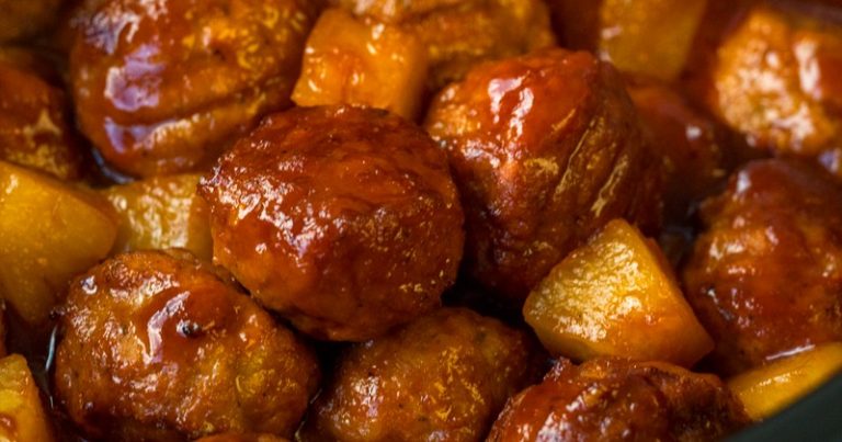 Slow Cooker Pineapple Barbecue Meatballs