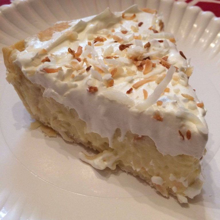 OLD FASHIONED COCONUT CREAM PIE