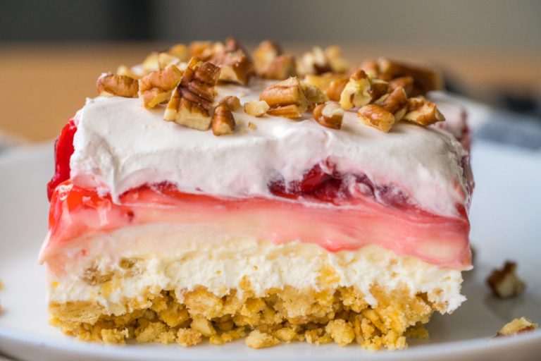 NO-BAKE CHERRY CHEESECAKE LUSH